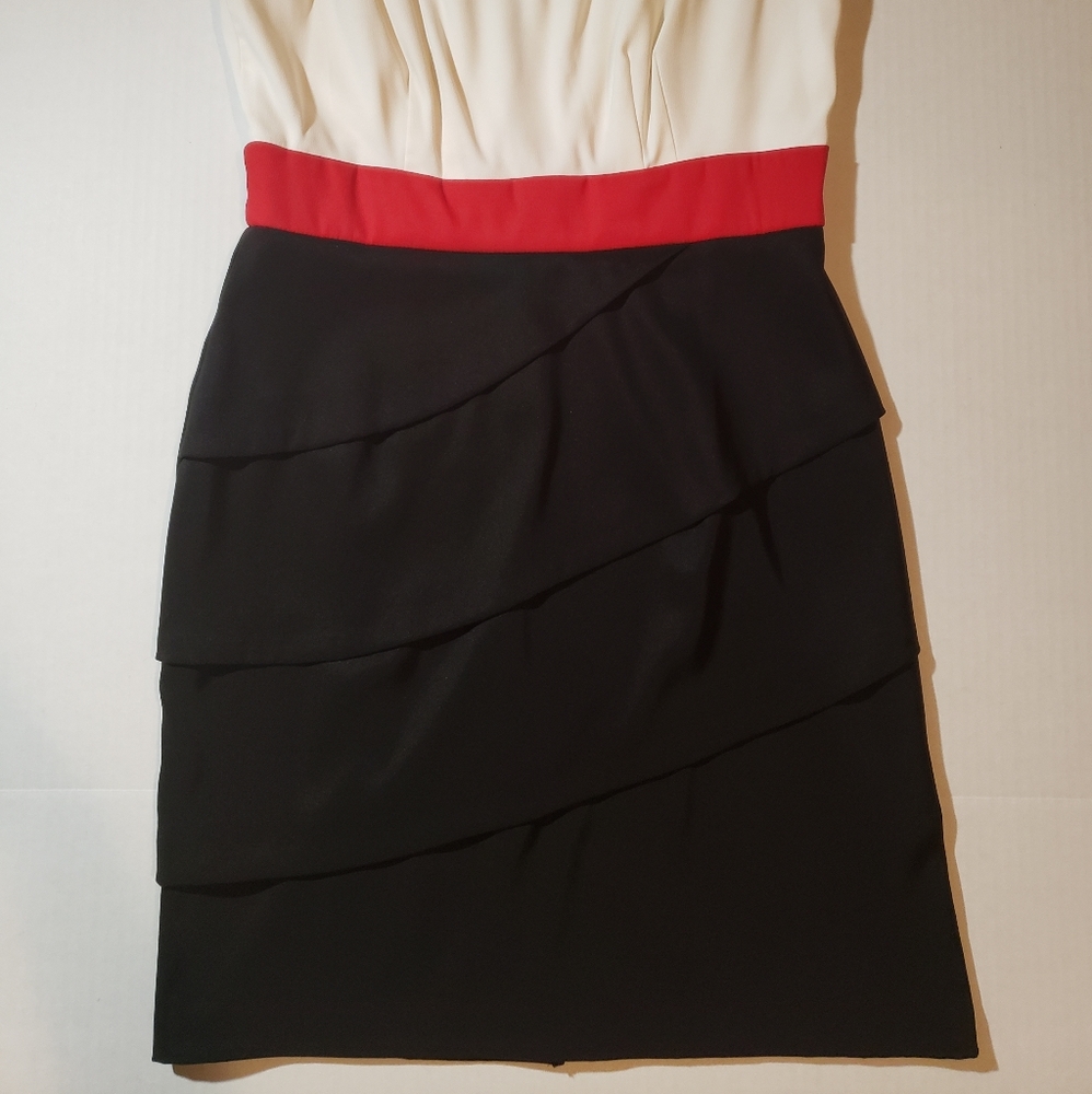 Women's Connected Apparel Dress - Picture 3 of 6